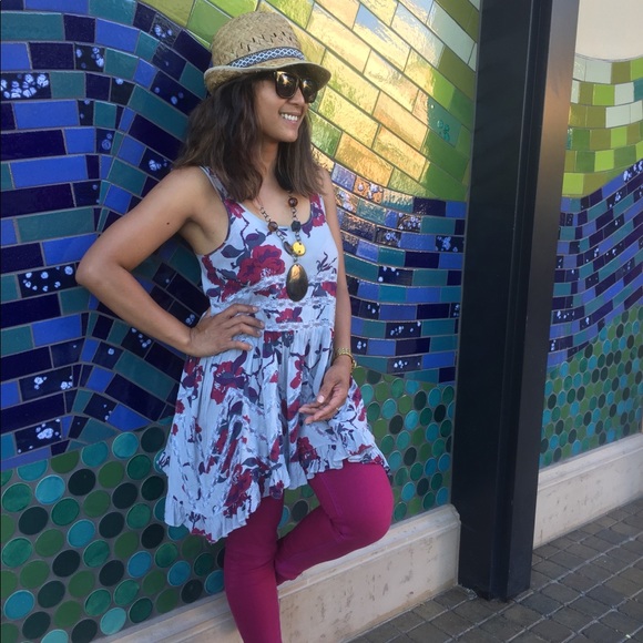 Meet your Posher, Hyacinth - Picture 1 of 4